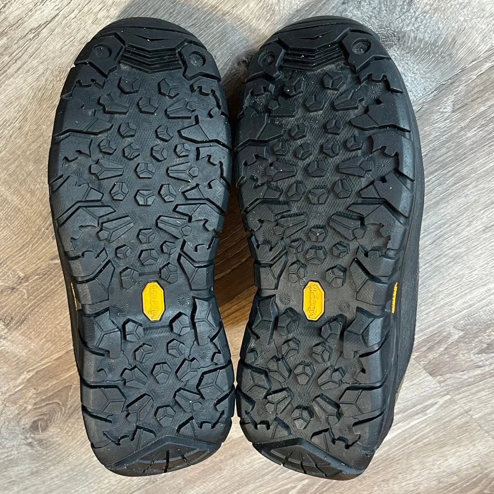 Simms G3 Guide Wading Boots Vibram Mens 11 & Matching Trucker Hat Bundle